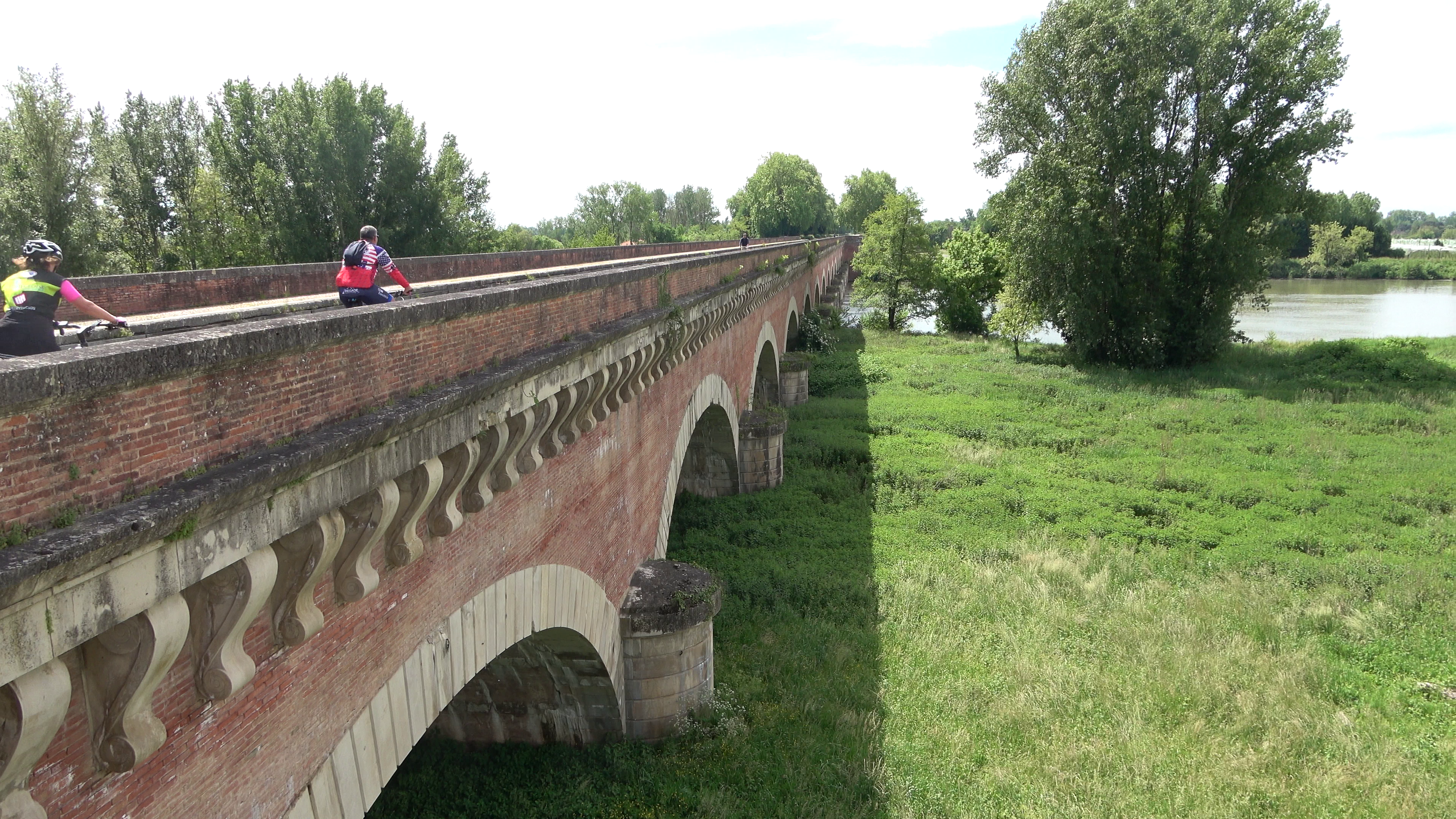 Moissac, Kanal-Brücke über die Tarn
