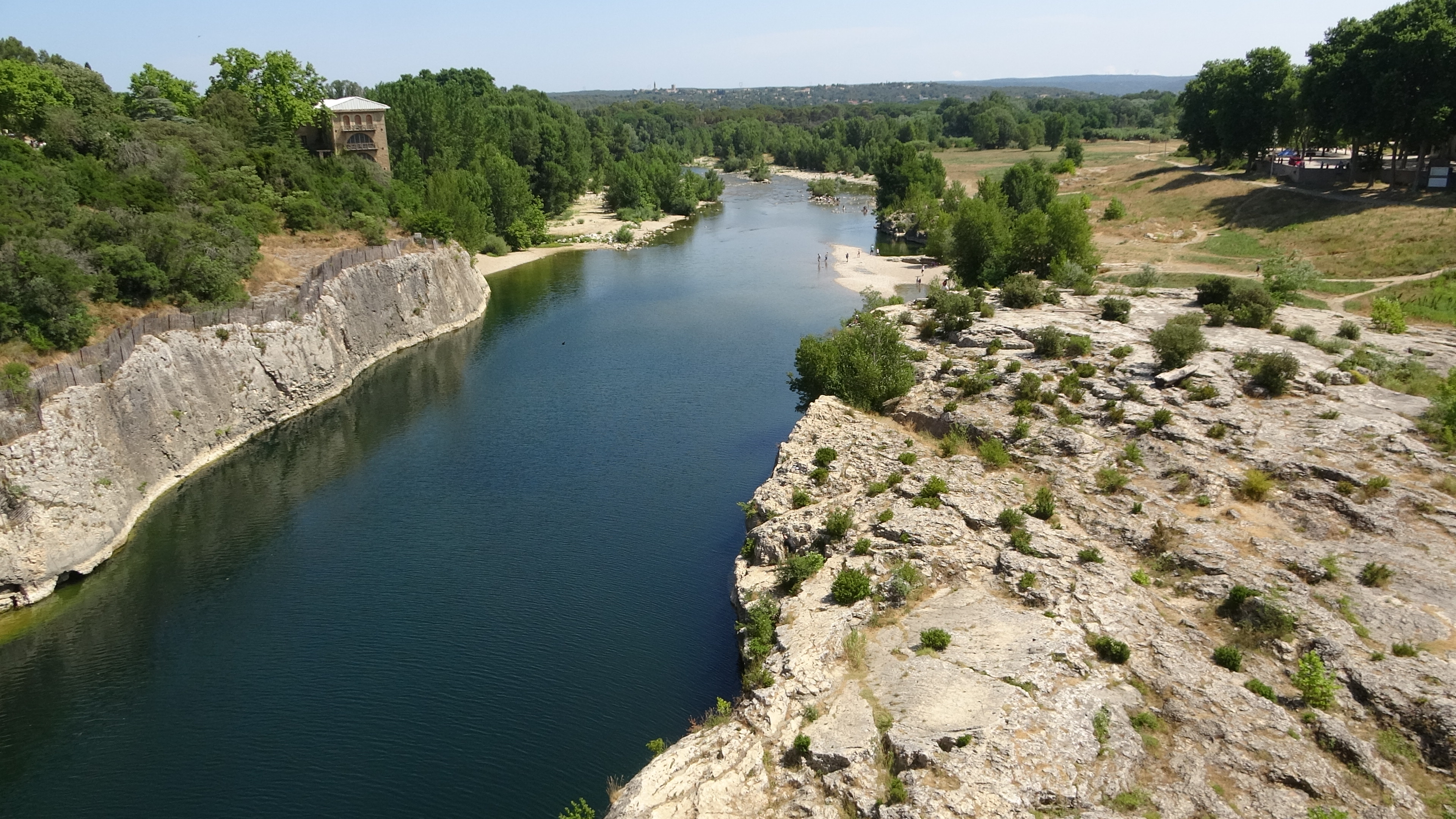 Pont du Gard, Gardon